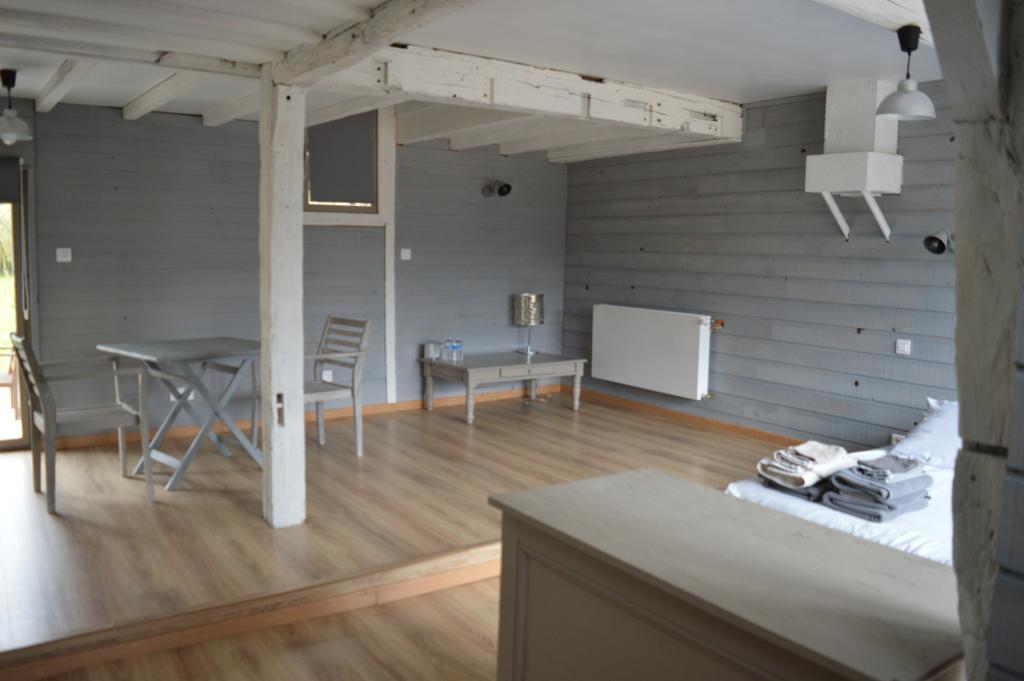 Bed and Breakfast Au Passage des Grues Drosnay Exterior foto