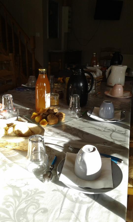 Bed and Breakfast Au Passage des Grues Drosnay Exterior foto
